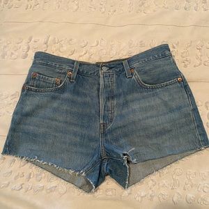 LEVI 501 DENIM SHORTS